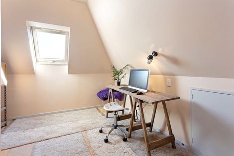 Photo of property in 10 Pasadena Place, Harewood, Christchurch, 8051