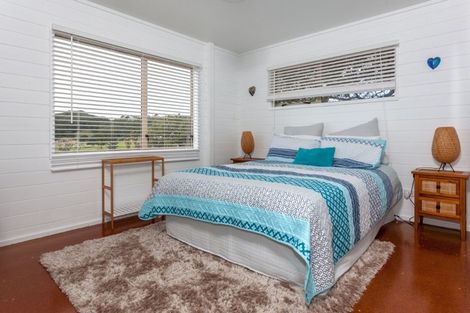 Photo of property in 109 Bambury Place, Onemana, Whangamata, 3691