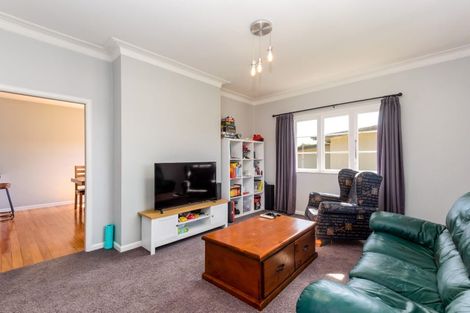 Photo of property in 6 Howden Road, Fairfield, Hamilton, 3214