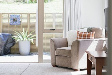 Photo of property in 8 Leanne Way, Waikanae Beach, Waikanae, 5036