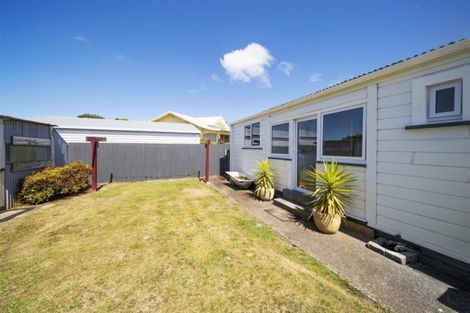 Photo of property in 20 Argyle Street, Kew, Invercargill, 9812