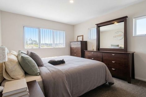 Photo of property in 71 Divide Loop, Takanini, 2112