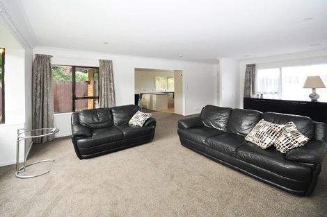 Photo of property in 1/20 Seneca Court, Golflands, Auckland, 2013