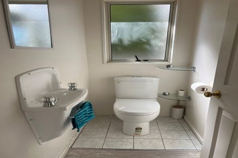 Photo of property in 36a Crichton Terrace, Hauraki, Auckland, 0622