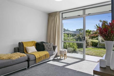 Photo of property in 300 Lake Terrace, Two Mile Bay, Taupo, 3330