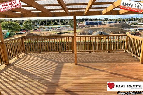 Photo of property in 2/70 College Road, Northcote, Auckland, 0627