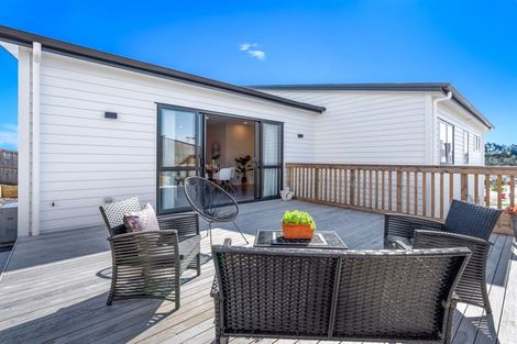 Photo of property in 40 Takurua Terrace, Orewa, 0931