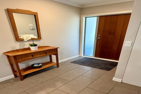 Photo of property in 46 Simpson Crescent, Raumati Beach, Paraparaumu, 5032