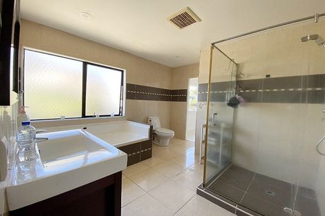 Photo of property in 49 Gosford Drive, Botany Downs, Auckland, 2010