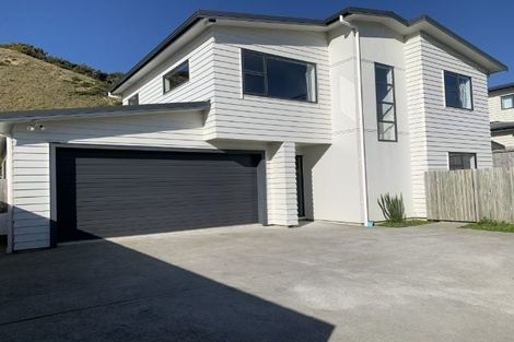 Photo of property in 7a Sandino Place, Grenada Village, Wellington, 6037