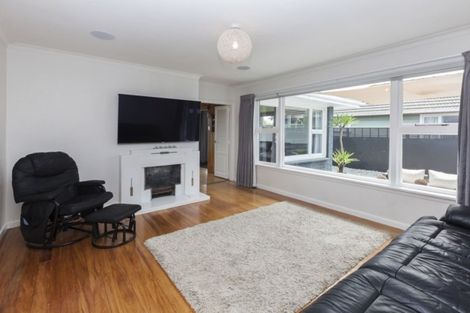 Photo of property in 10 Torquay Place, Bryndwr, Christchurch, 8053