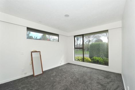 Photo of property in 28 Chipping Lane, Redwood, Christchurch, 8051