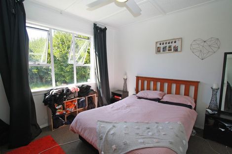 Photo of property in 90 Smart Road, Glen Avon, New Plymouth, 4312