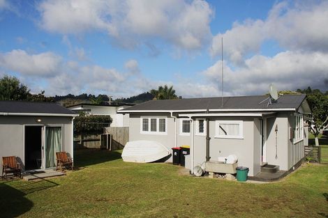 Photo of property in 224 Tui Road, Whangamata, 3620