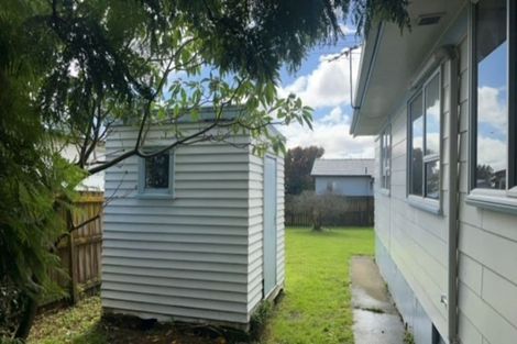 Photo of property in 15 Bundena Place, Clendon Park, Auckland, 2103