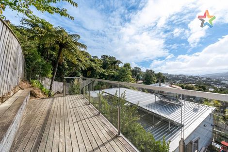 Photo of property in 28 Hollies Crescent, Johnsonville, Wellington, 6037