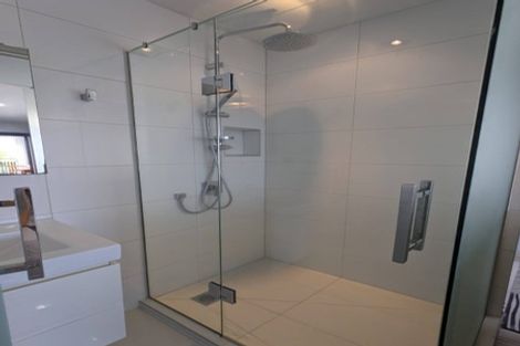 Photo of property in 19 Millstream Drive, Henderson, Auckland, 0610