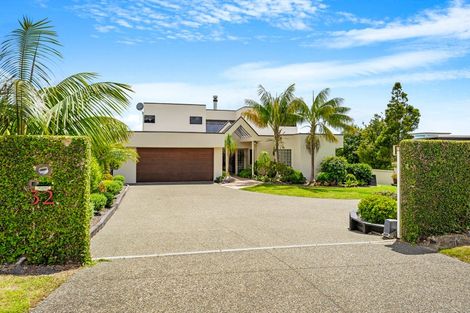 Photo of property in 32 Vipond Road, Stanmore Bay, Whangaparaoa, 0932