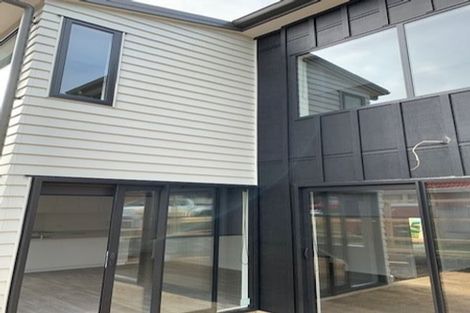 Photo of property in 37e Tawhiri Road, One Tree Hill, Auckland, 1061