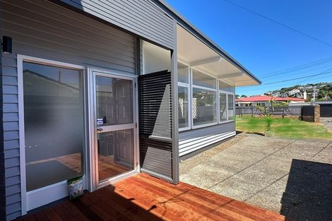 Photo of property in 9 Harbour Park Terrace, Khandallah, Wellington, 6035
