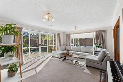 Photo of property in 1/9a Chilcombe Street, Ilam, Christchurch, 8041