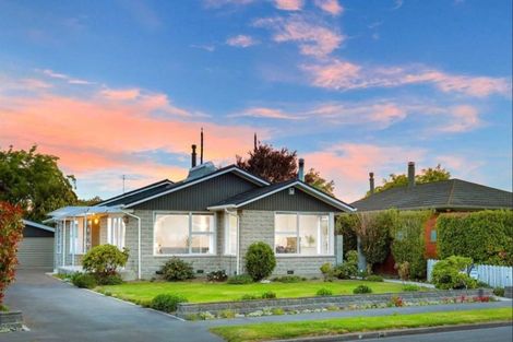 Photo of property in 3 Glenavon Place, Ilam, Christchurch, 8041