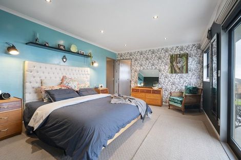 Photo of property in 20 Pineland Drive, Turitea, Palmerston North, 4472