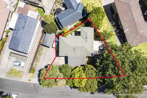 Photo of property in 8 Shanaway Rise, Hillcrest, Auckland, 0627