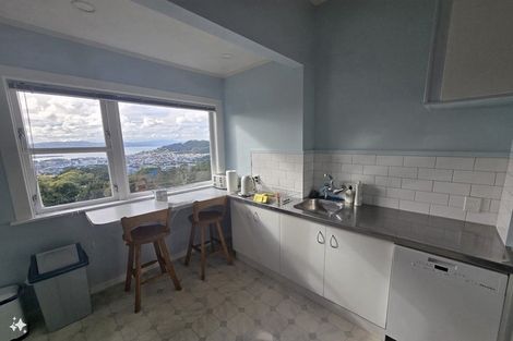 Photo of property in 18 Connaught Terrace, Brooklyn, Wellington, 6021