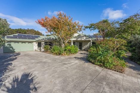 Photo of property in 11 Grand Poppa Way, Otaihanga, Paraparaumu, 5036