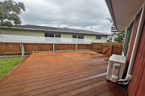 Photo of property in 39 Rhodes Drive, Kelvin Grove, Palmerston North, 4414