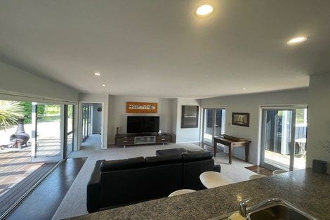 Photo of property in 37a Hardens Lane, Paremoremo, Auckland, 0632