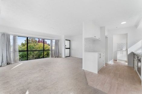 Photo of property in 30 Alidade Place, Massey, Auckland, 0614