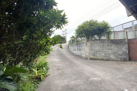 Photo of property in 182 Mangorei Road, Merrilands, New Plymouth, 4312