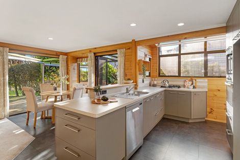 Photo of property in 23 Barrett Drive, Waikanae Beach, Waikanae, 5036