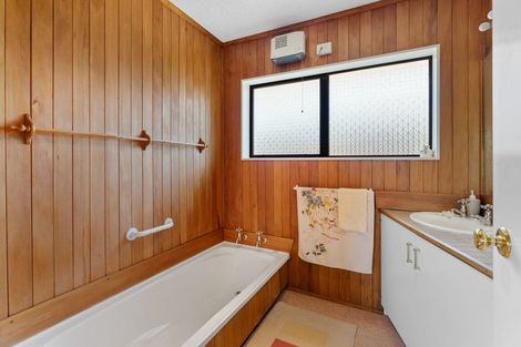 Photo of property in 3b Pinewood Grove, Paraparaumu Beach, Paraparaumu, 5032