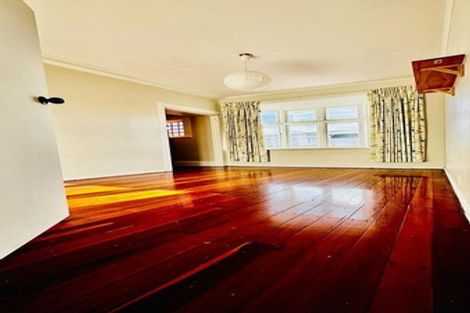 Photo of property in 142 Riddiford Street, Newtown, Wellington, 6021