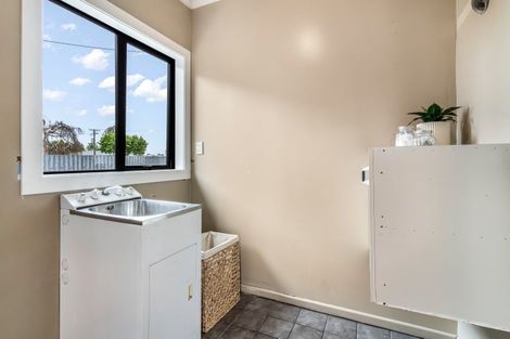 Photo of property in 32 Mary Street, Winton, 9720