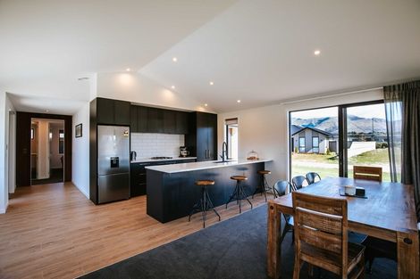 Photo of property in 19 Pounamu Avenue, Albert Town, Wanaka, 9305