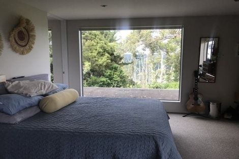 Photo of property in 137 Wade River Road, Wade Heads, Whangaparaoa, 0932