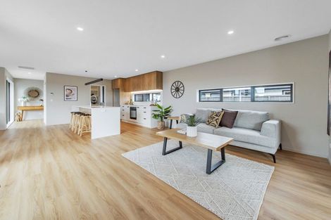 Photo of property in 164 Shillingford Boulevard, Rolleston, 7615