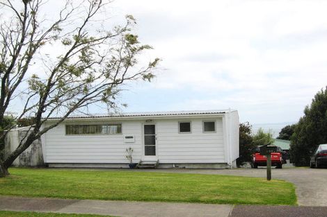 Photo of property in 106 Pacific Parade, Army Bay, Whangaparaoa, 0930