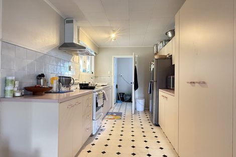 Photo of property in 1/16 Duncan Avenue, Te Atatu South, Auckland, 0610