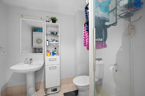 Photo of property in 13a/30 Westward Ho, Glen Eden, Auckland, 0602