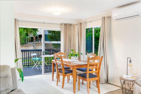 Photo of property in 18 Alidade Place, Massey, Auckland, 0614