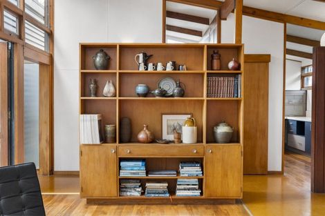 Photo of property in 52 Queenstown Road, Onehunga, Auckland, 1061