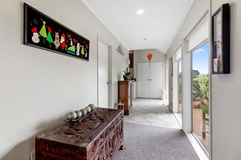 Photo of property in 15a Otumoetai Road, Judea, Tauranga, 3110