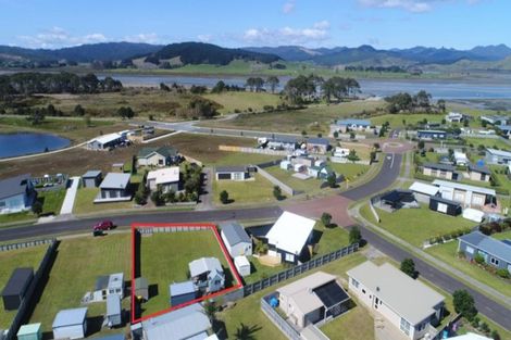 Photo of property in 115 Ngaio Drive, Matarangi, Whitianga, 3592