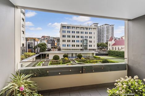 Photo of property in Sanctum Apartment, 10 Ebor Street, Te Aro, Wellington, 6011