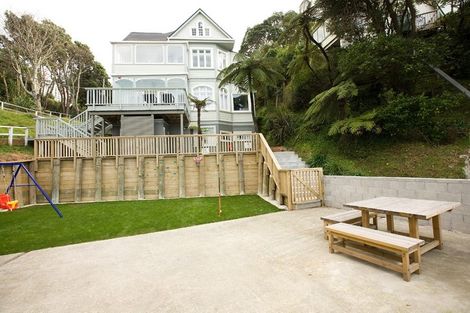 Photo of property in 2/10 Orchard Street, Wadestown, Wellington, 6012